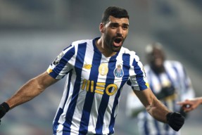 埃因霍温发布备战花絮，今晚主帅复盘，葡超任务艰巨，资深球员宣示担当的简单介绍-开云体育下载